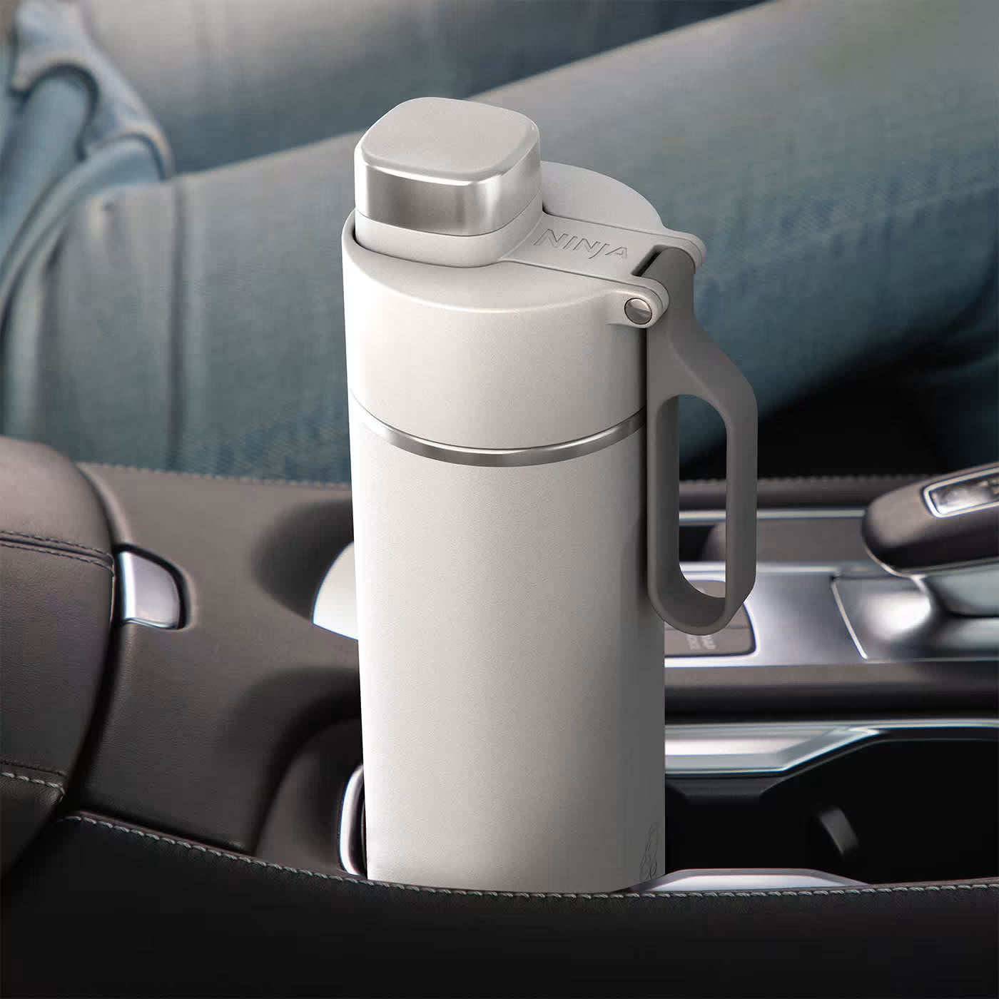 Ninja Thirsti 700 ml Trinkflasche