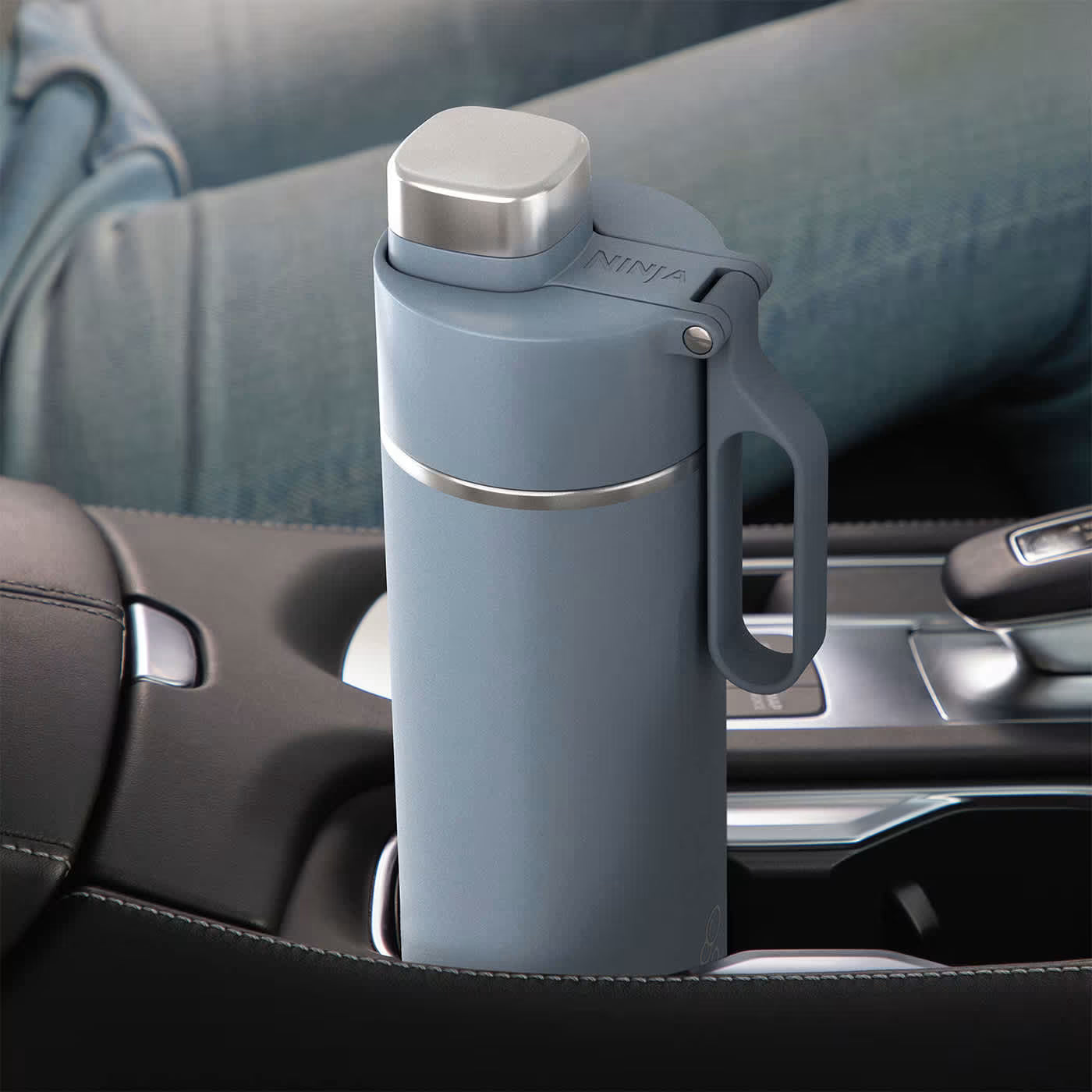 Ninja Thirsti 700 ml Trinkflasche