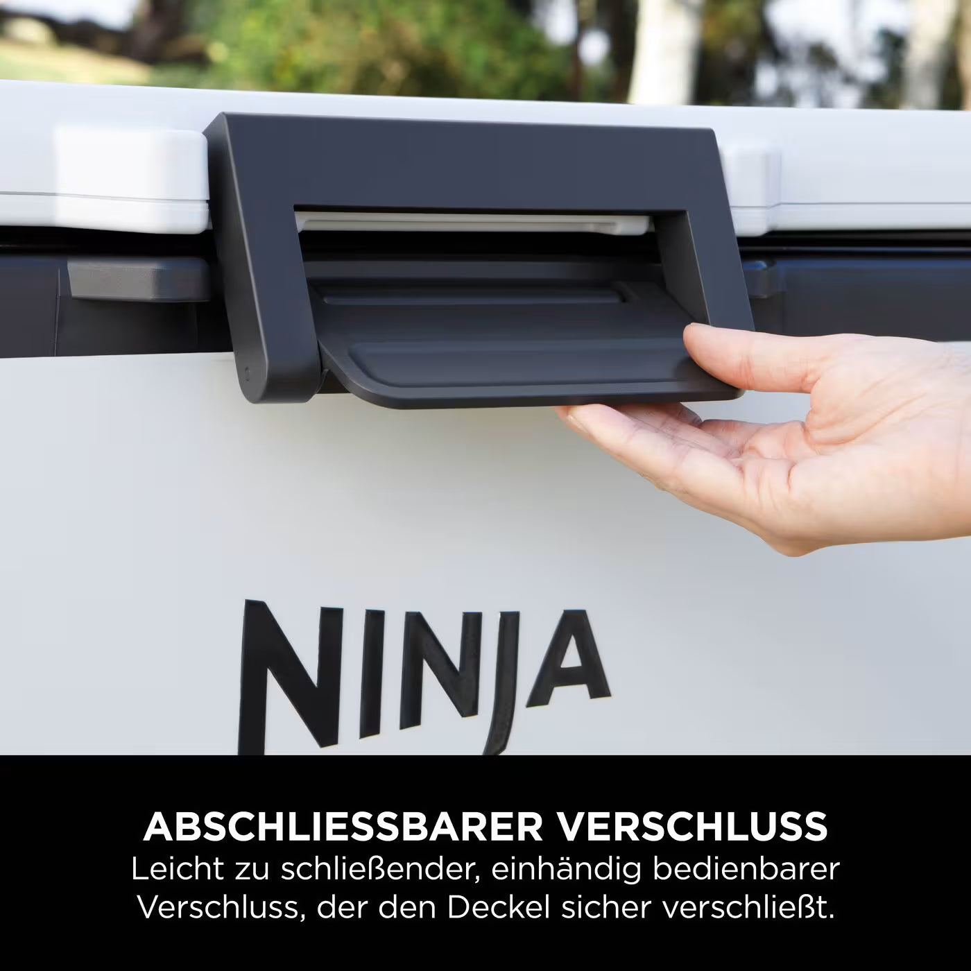 Ninja FrostVault 28L Kühlbox mit Rädern und Trockenzone
