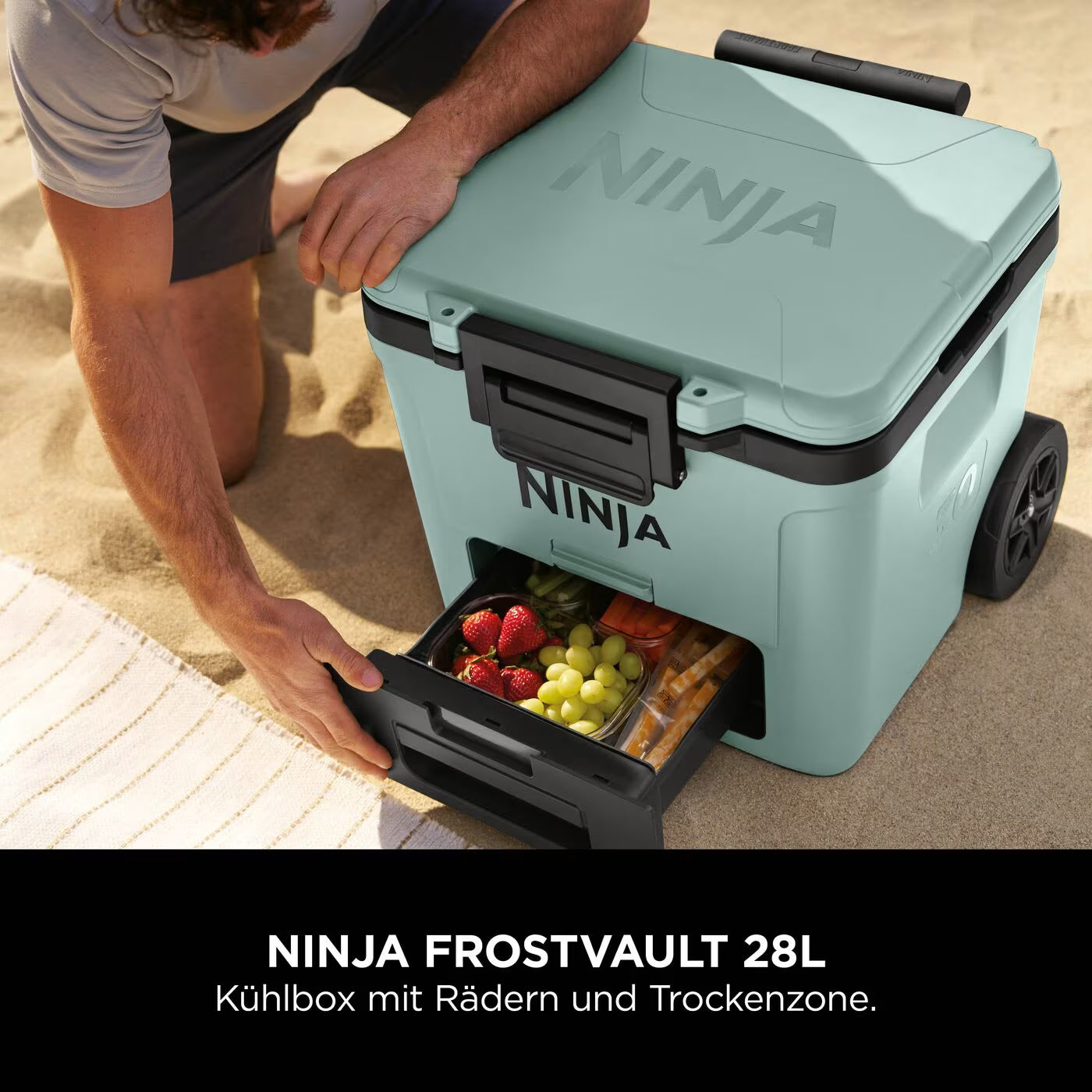 Ninja FrostVault 28L Kühlbox mit Rädern und Trockenzone
