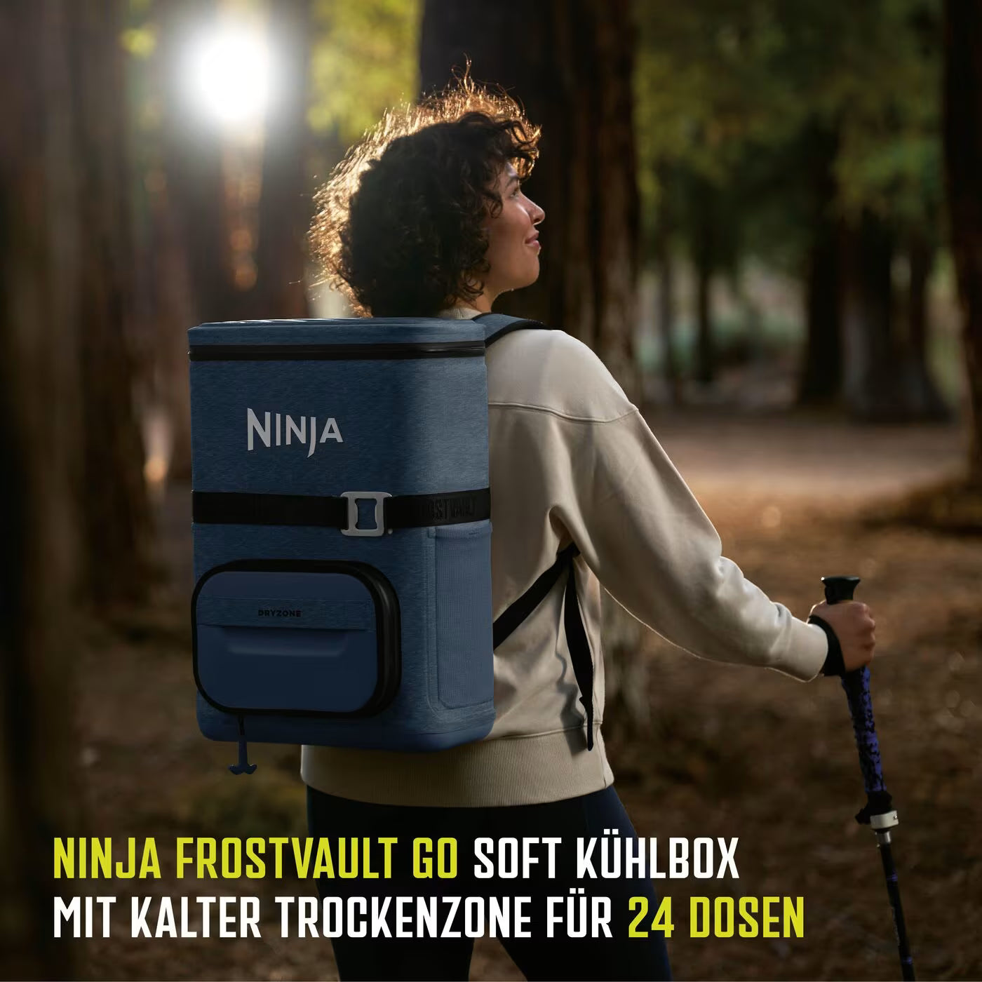 Ninja Outdoor FrostVault Go flexibler 17-Liter-Kühlrucksack für 24 Dosen mit kalter Trockenzone, Marineblau